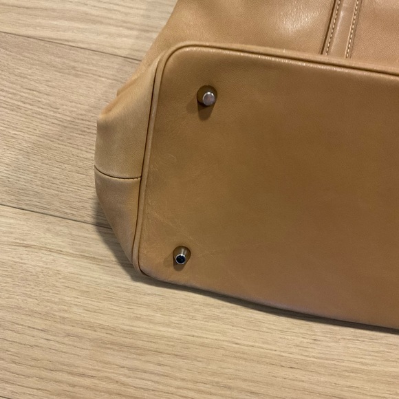 Vintage Coach leather tan tote - Picture 12 of 15